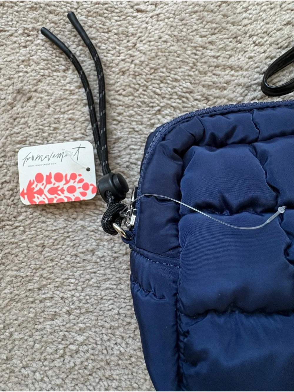 Scout Quilted Black Wristlet & Free People Navy Puffer Cosmetic Clutch Set